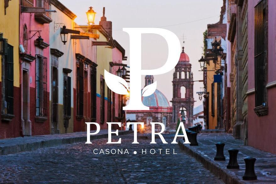 Hotel Petra Альенде Экстерьер фото