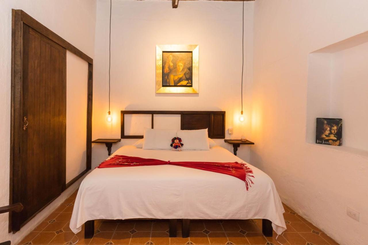 Hotel Petra Альенде Экстерьер фото